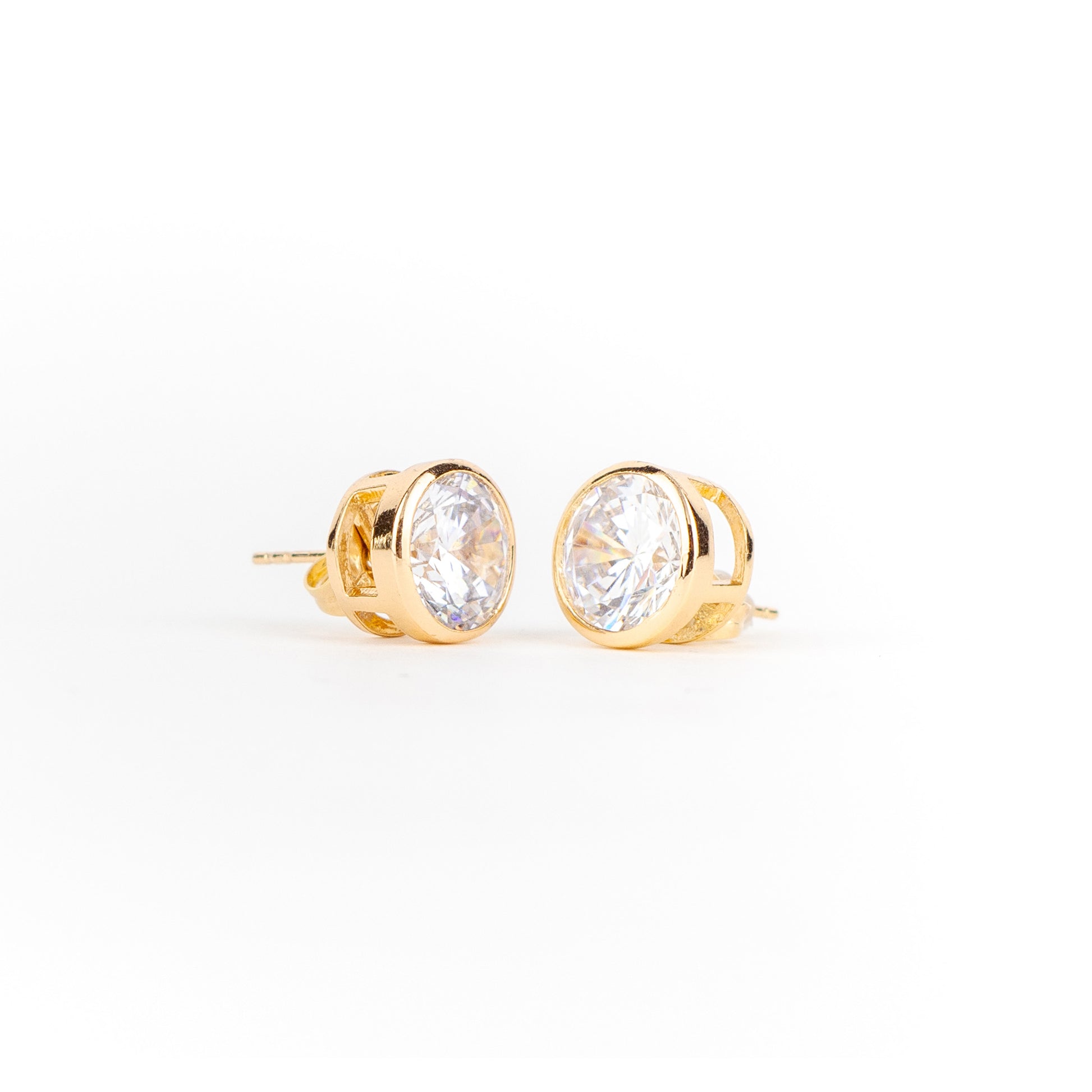 Aretes dorados con brillantes - Laila's Dress