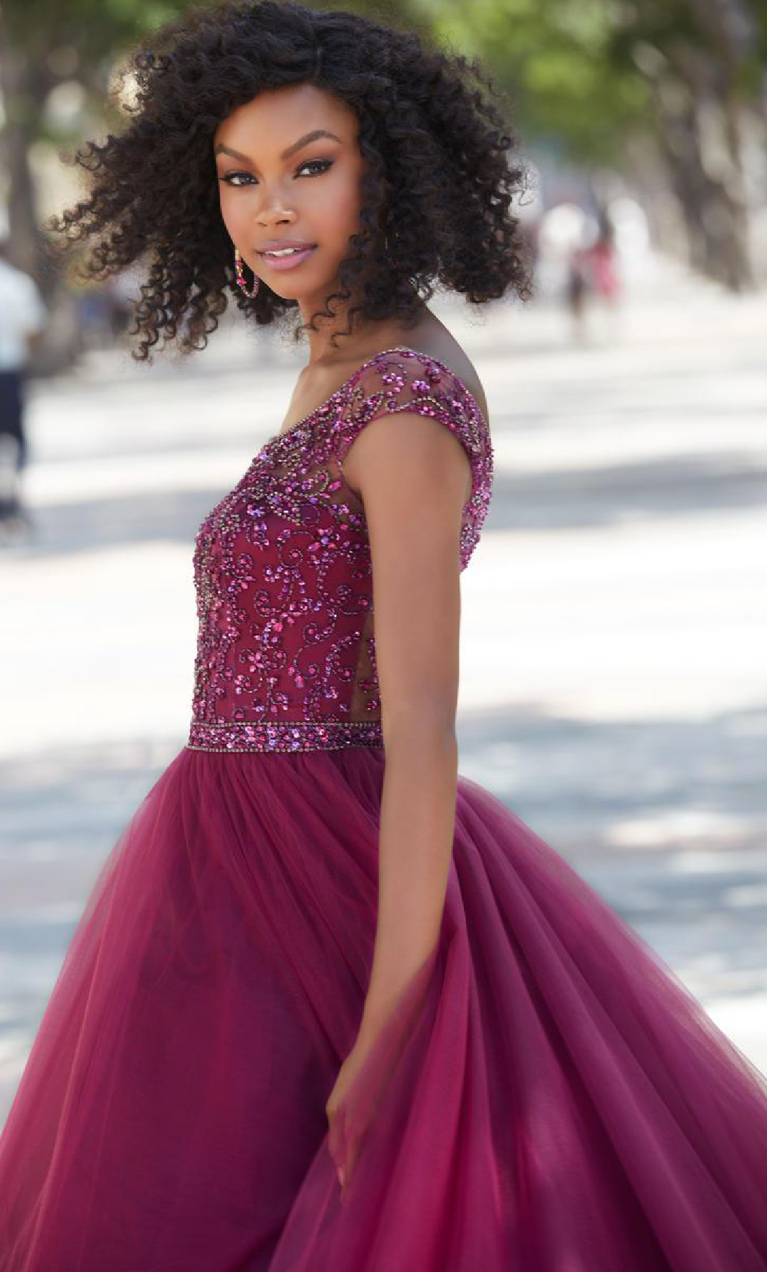 Vestido de XV años con aplicaciones - Laila's Dress