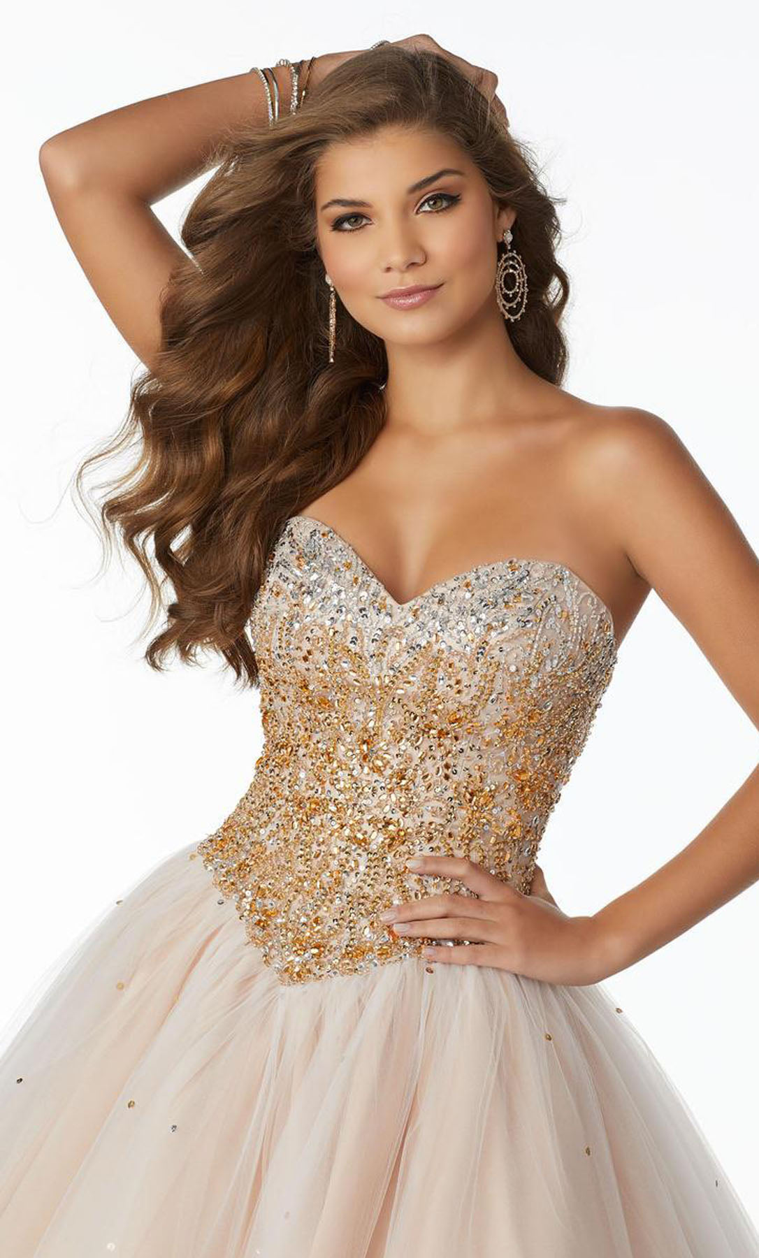 Vestido XV Años dorado escote corazón - Laila's Dress