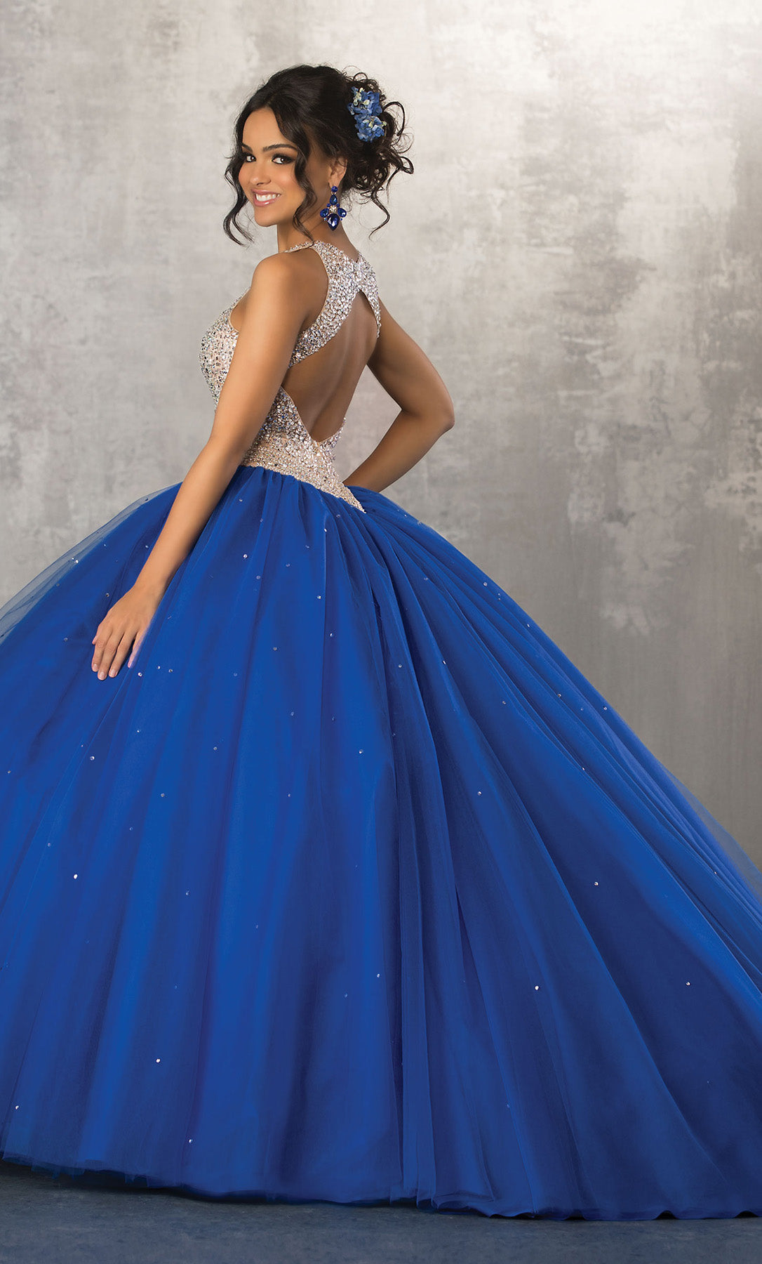 Vestido de XV años con blusa de pedrería - Laila's Dress