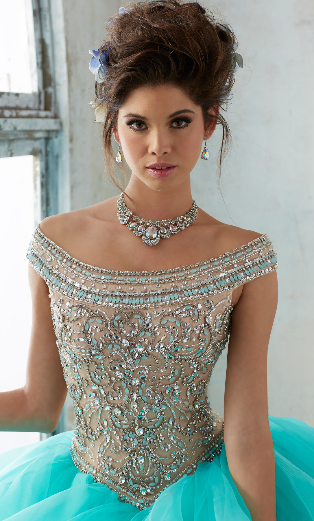 Vestido de XV años con manga caida - Laila's Dress
