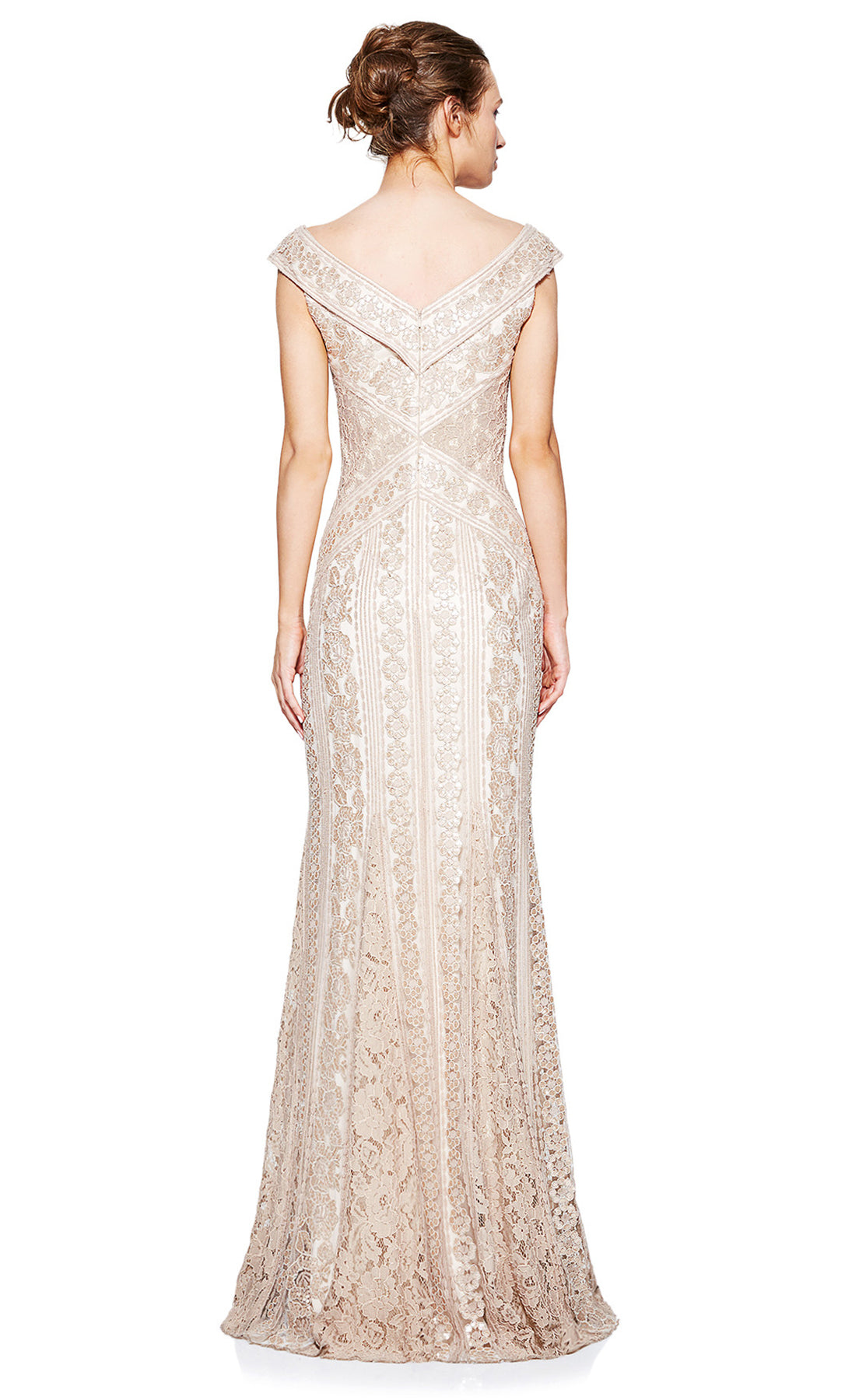 Vestido largo cubierto de encaje - Laila's Dress