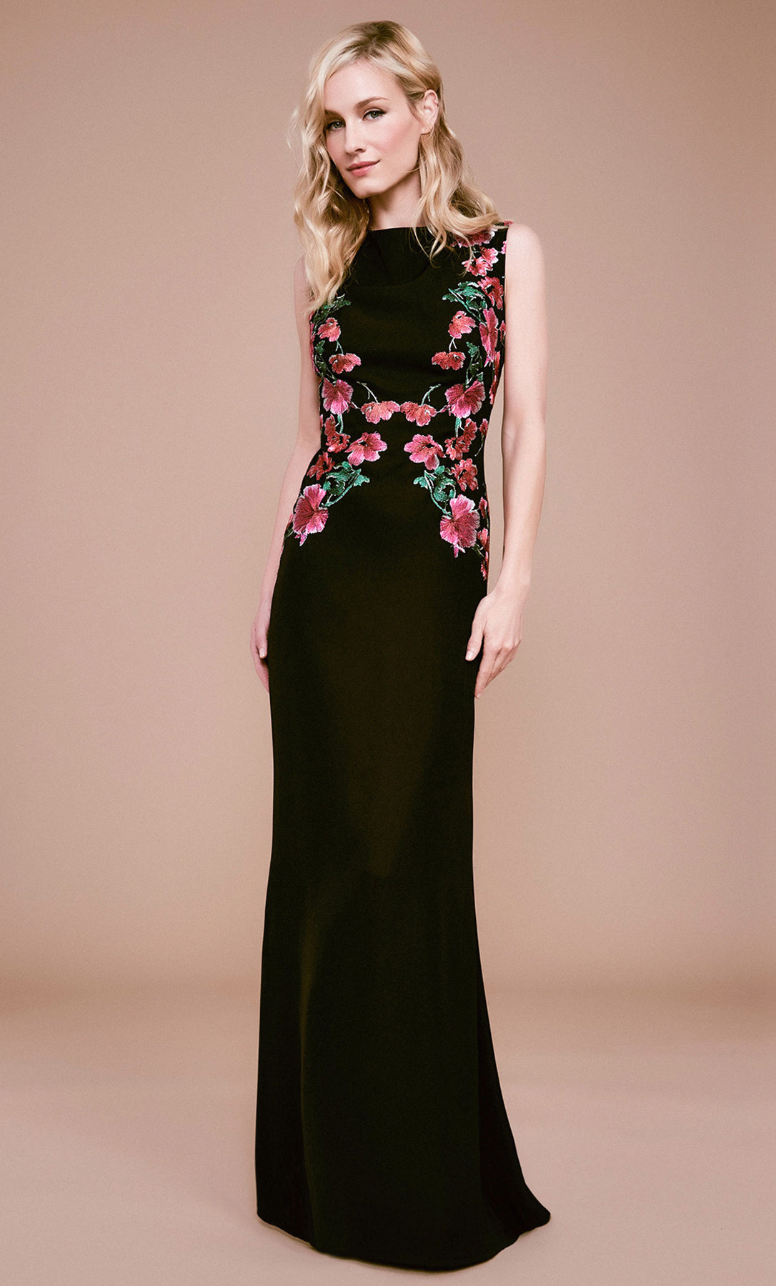 Vestido largo negro con adorno floral - Laila's Dress