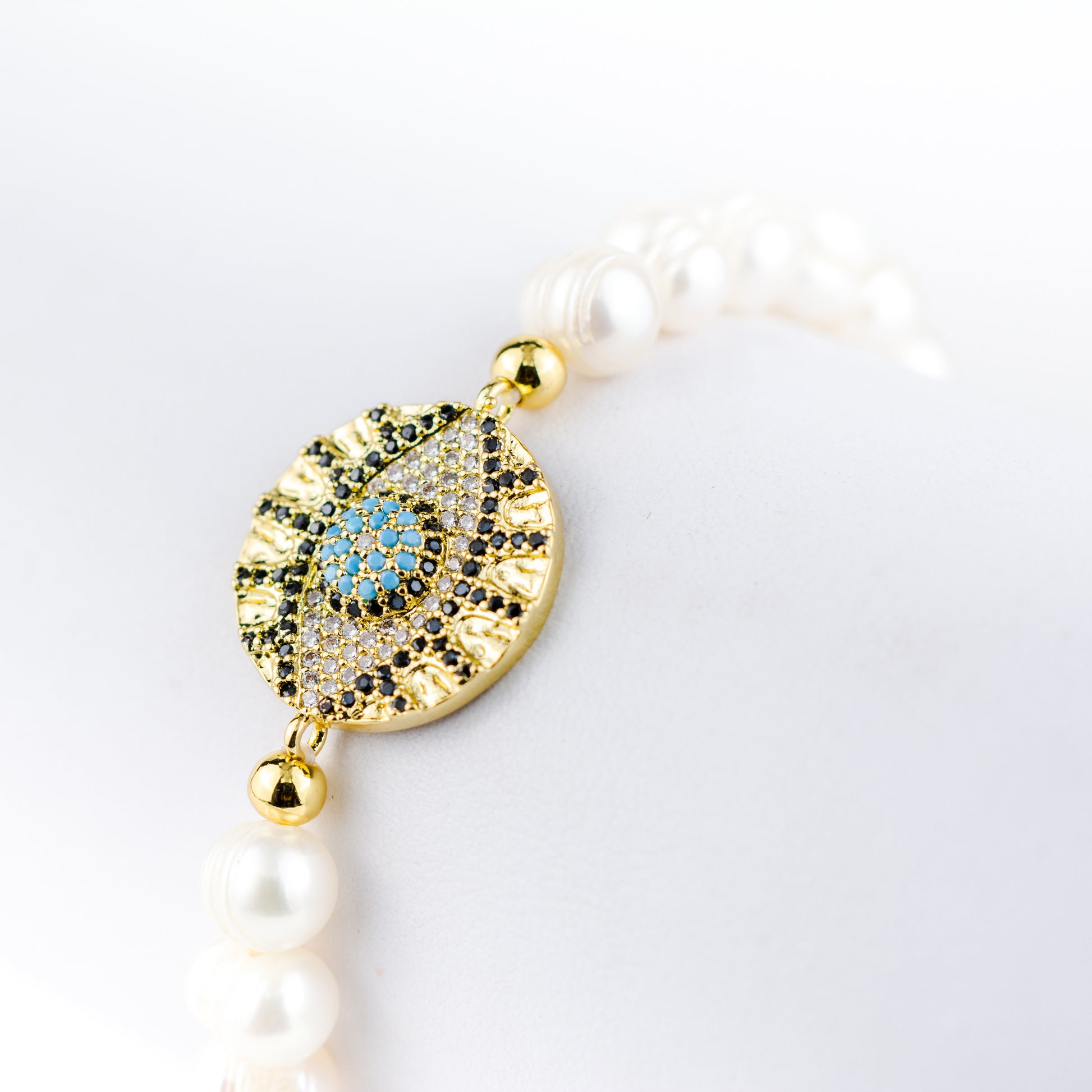 Pulsera de perlas y dije de ojo turco - Laila's Dress