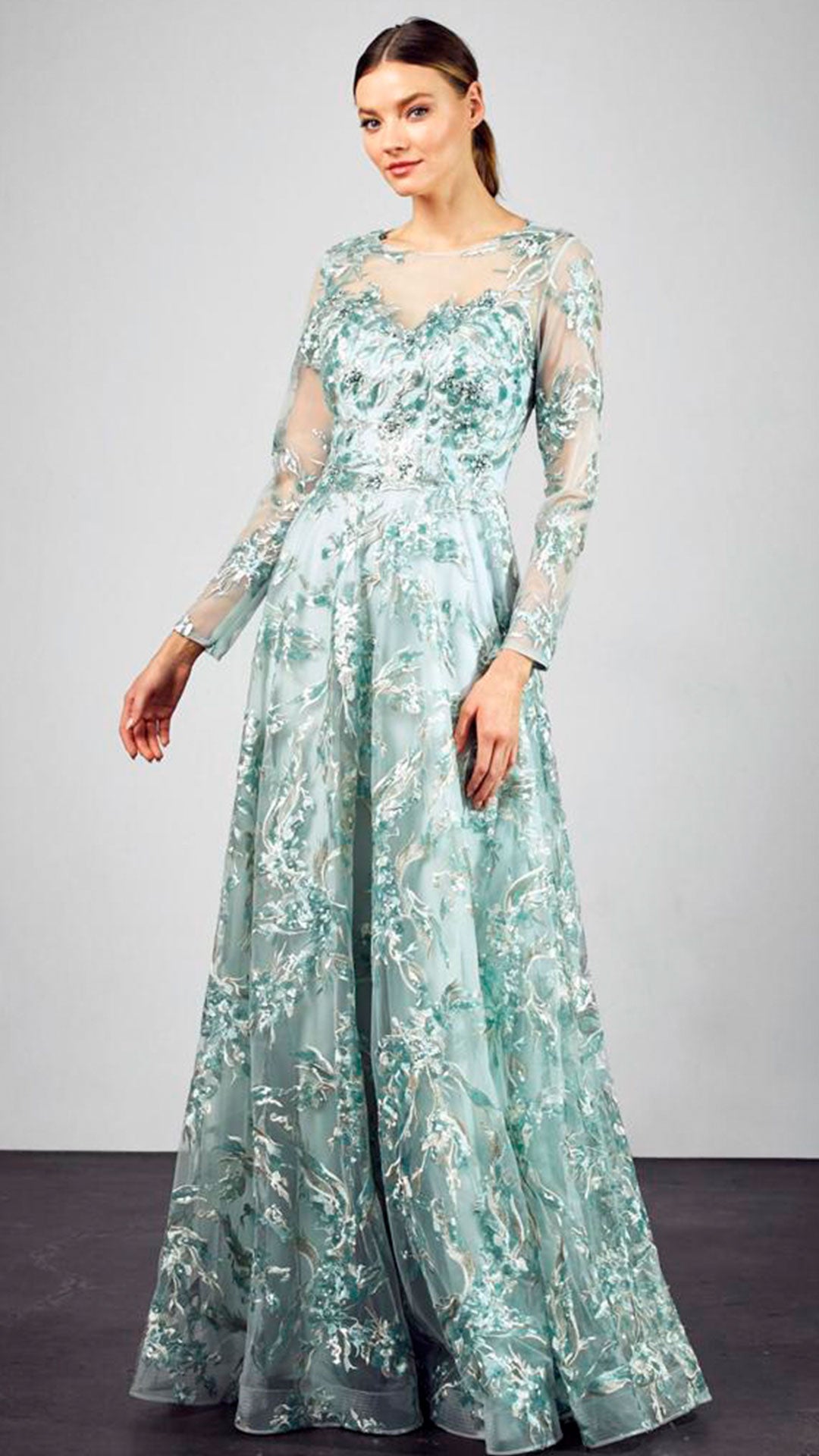 Vestido de hilo metalizado con top de manga larga