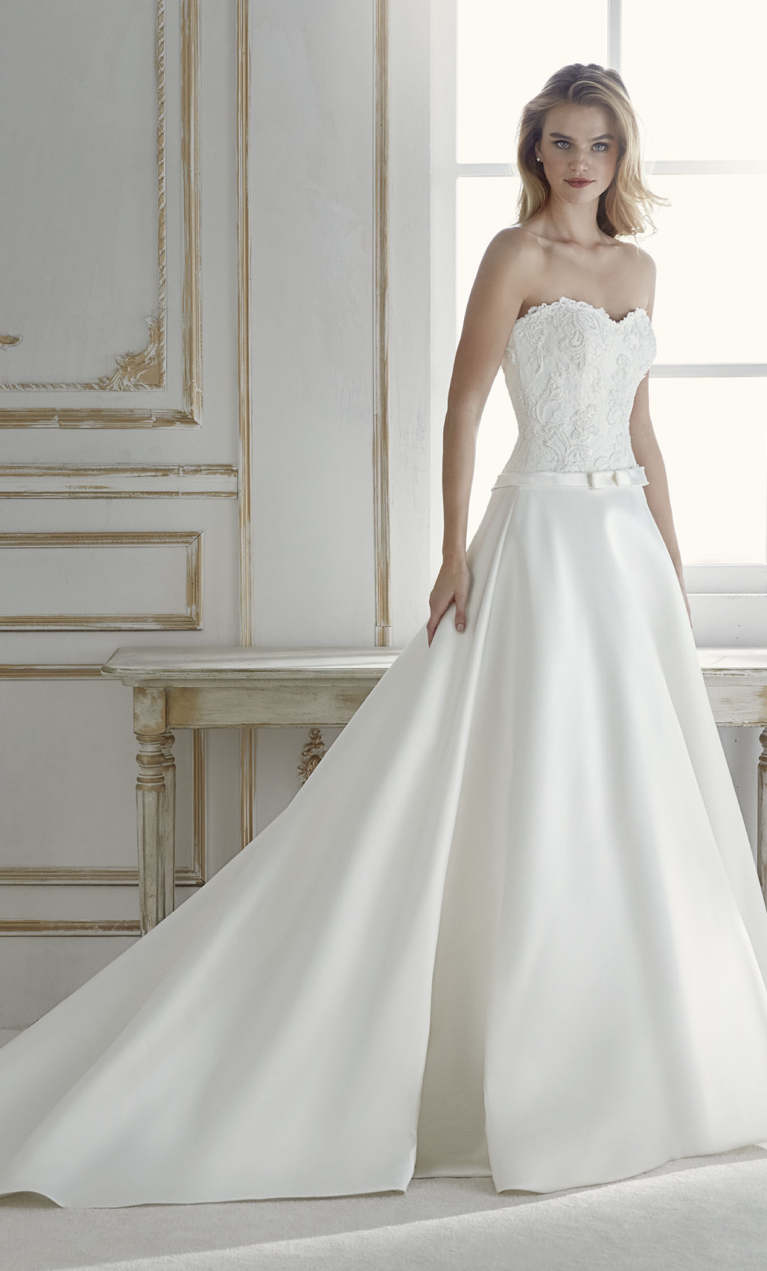 Vestido novia con canesú extraíble - Laila's Dress