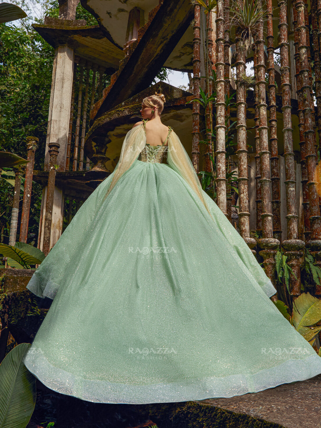 Vestido de XV Años Tinker Bell Modelo EV29-629