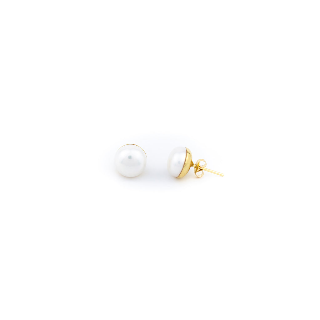 Aretes dorados de perla - Laila's Dress