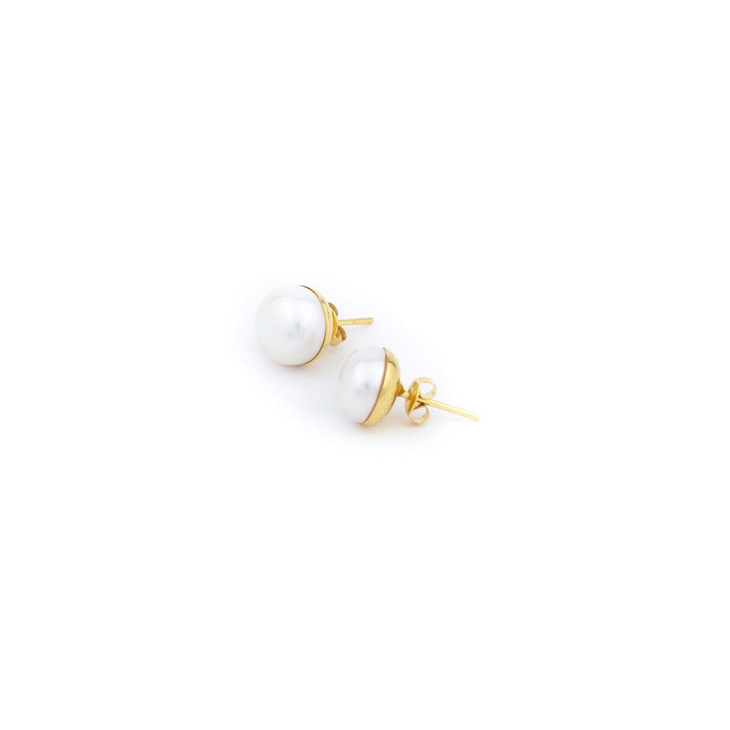 Aretes dorados de perla - Laila's Dress