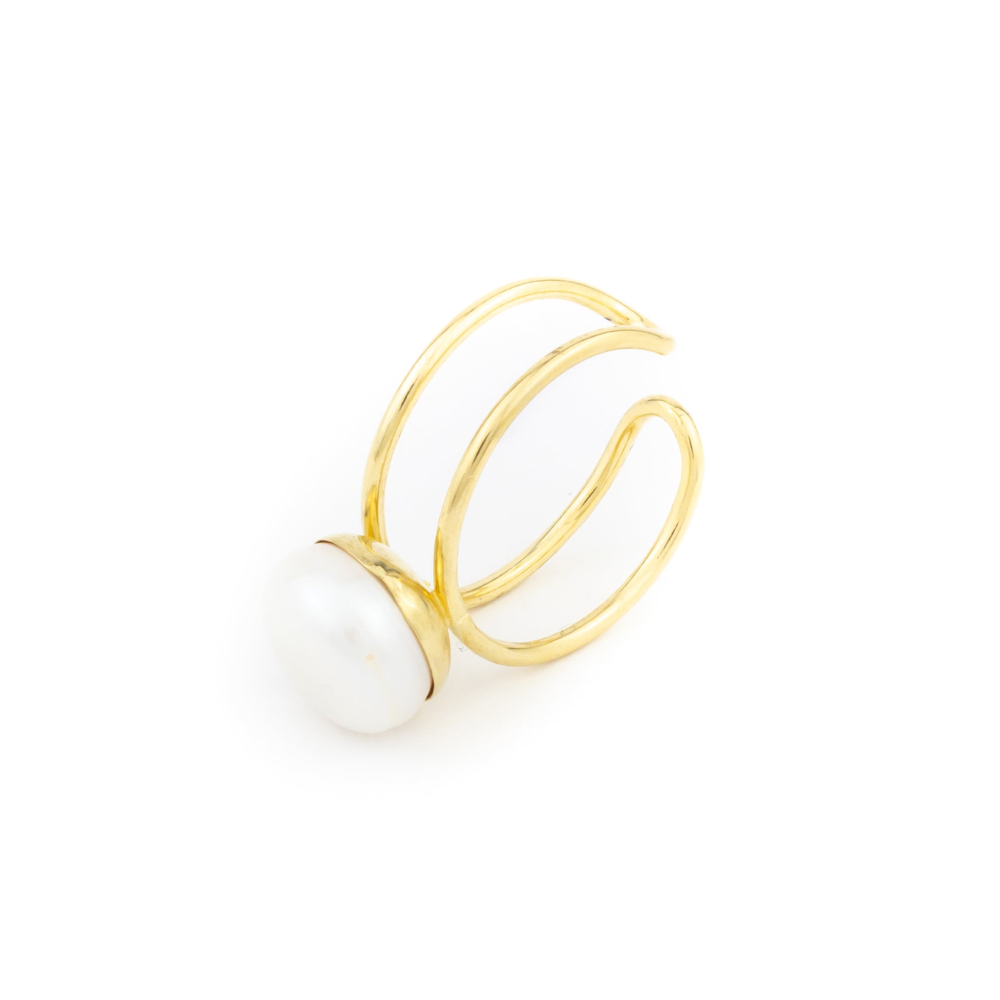 Anillo dorado con perla - Laila's Dress