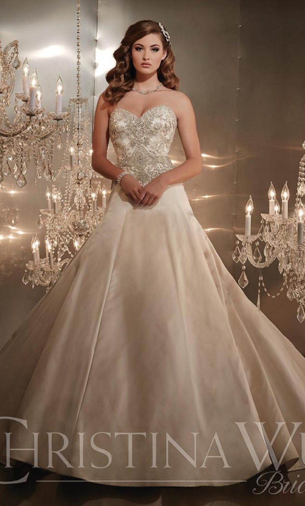 Vestido Novia detallado con pedrería - Laila's Dress