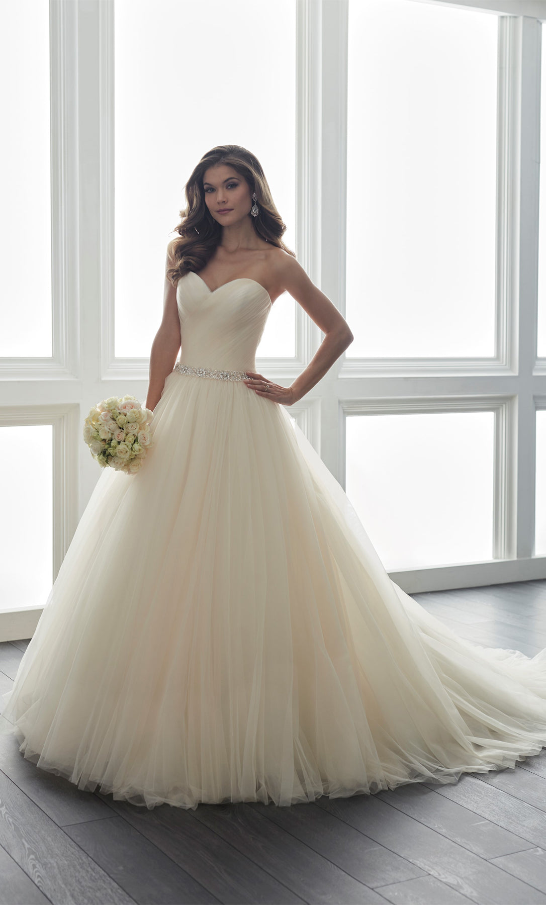 Vestido Novia ivory escote corazón - Laila's Dress