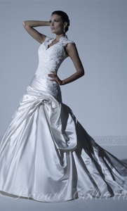 Vestido de novia con falda de raso - Laila's Dress
