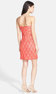 Vestido corto coral escote recto - Laila's Dress