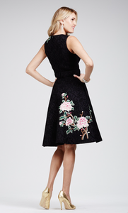 Vestido corto negro con flores - Laila's Dress