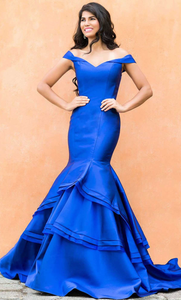 Vestido azul rey corte sirena con capas - Laila's Dress
