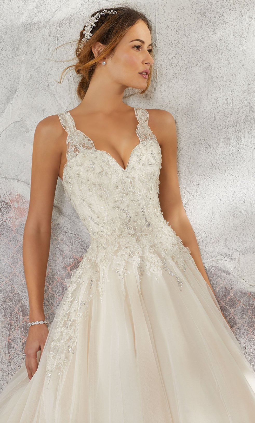 Vestido Novia bordado tridimensional - Laila's Dress