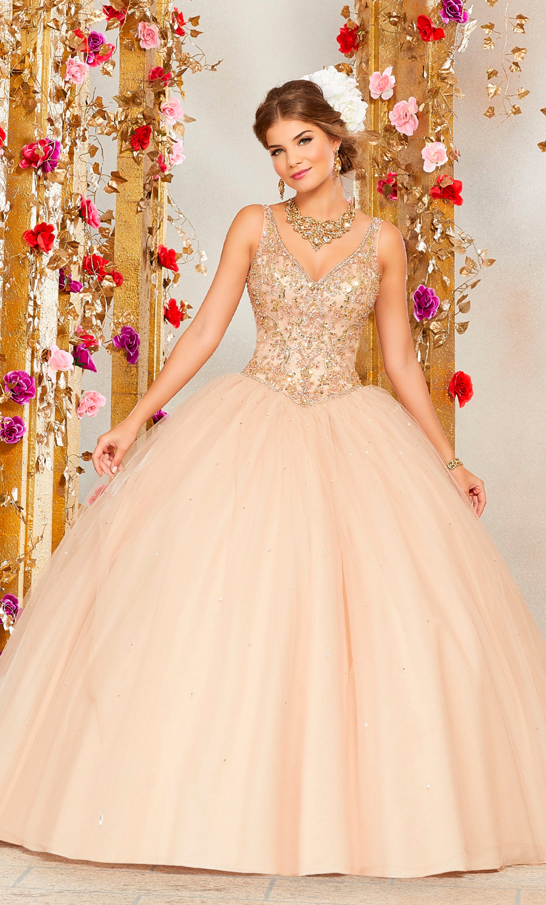 Vestido quinceañera con escote en V - Laila's Dress