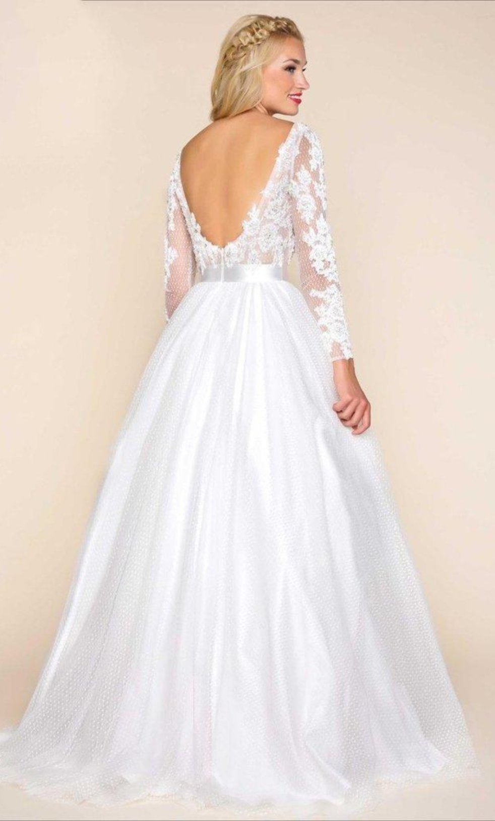 Vestido ivory escote en espalda - Laila's Dress