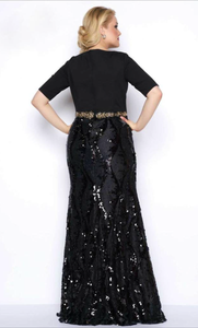 Vestido negro con mangas tres cuartos plus size - Laila's Dress