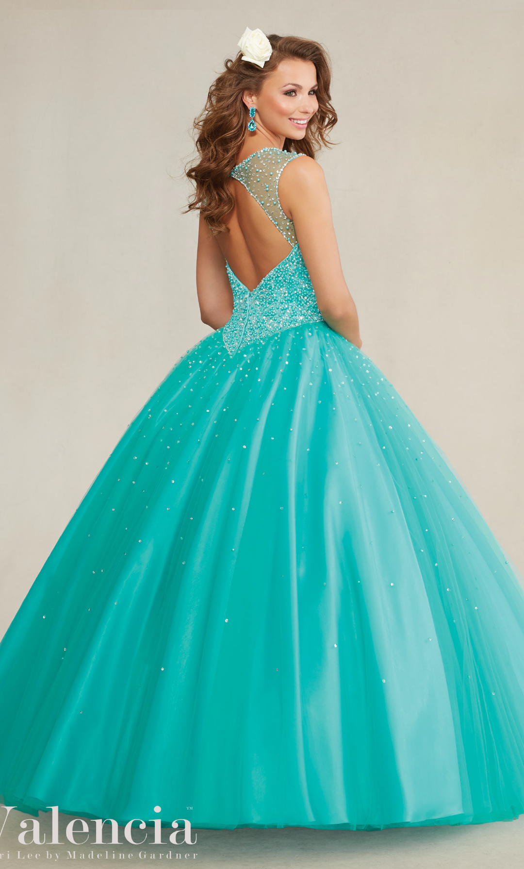 Vestidos de 15 años color perla 2025