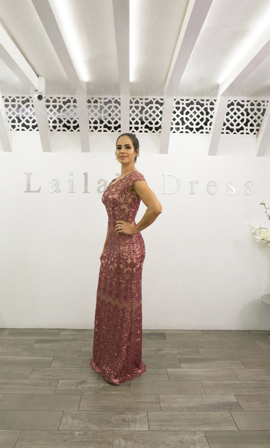 Vestido largo de tul bordado de lentejuelas
