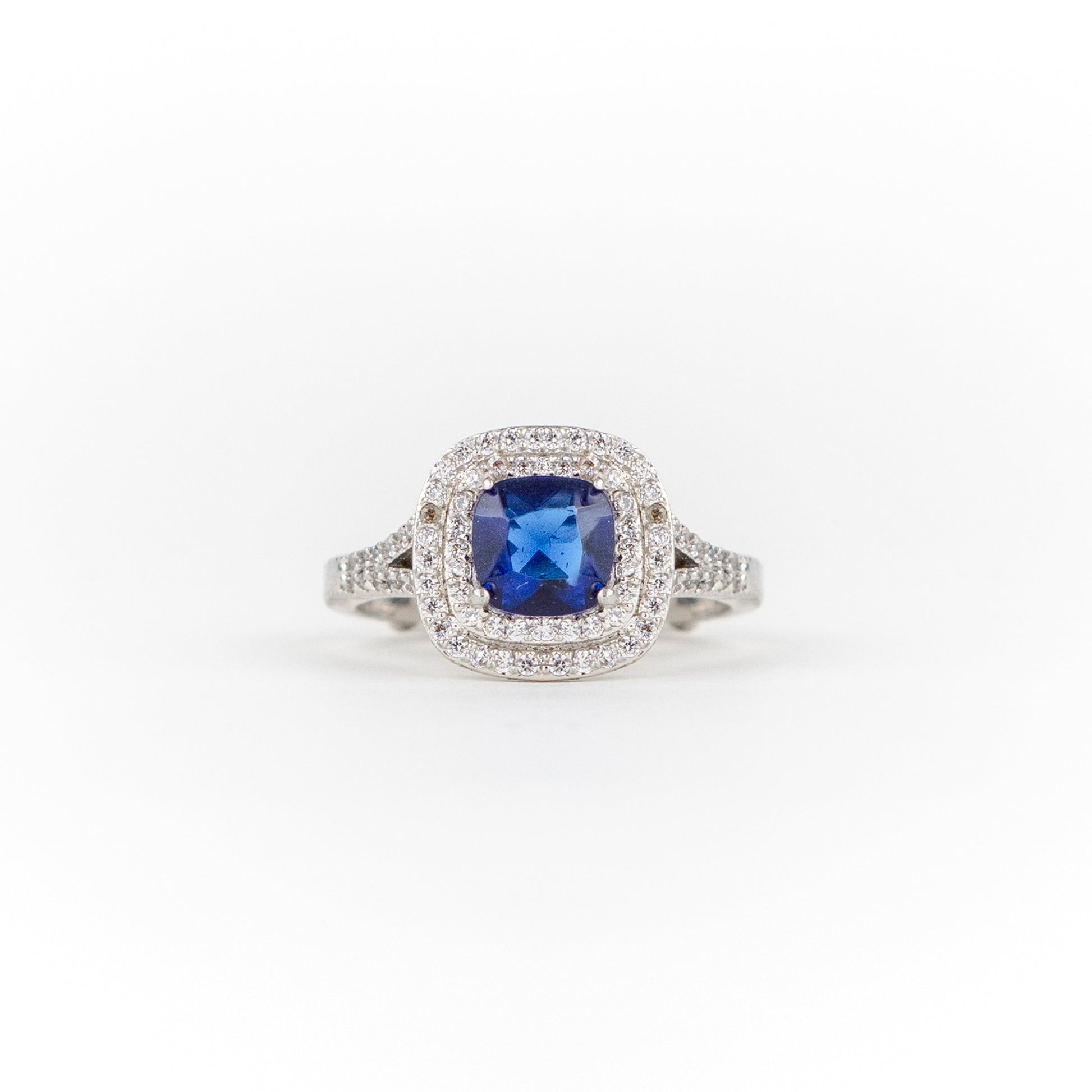Anillo plateado con piedra azul - Laila's Dress