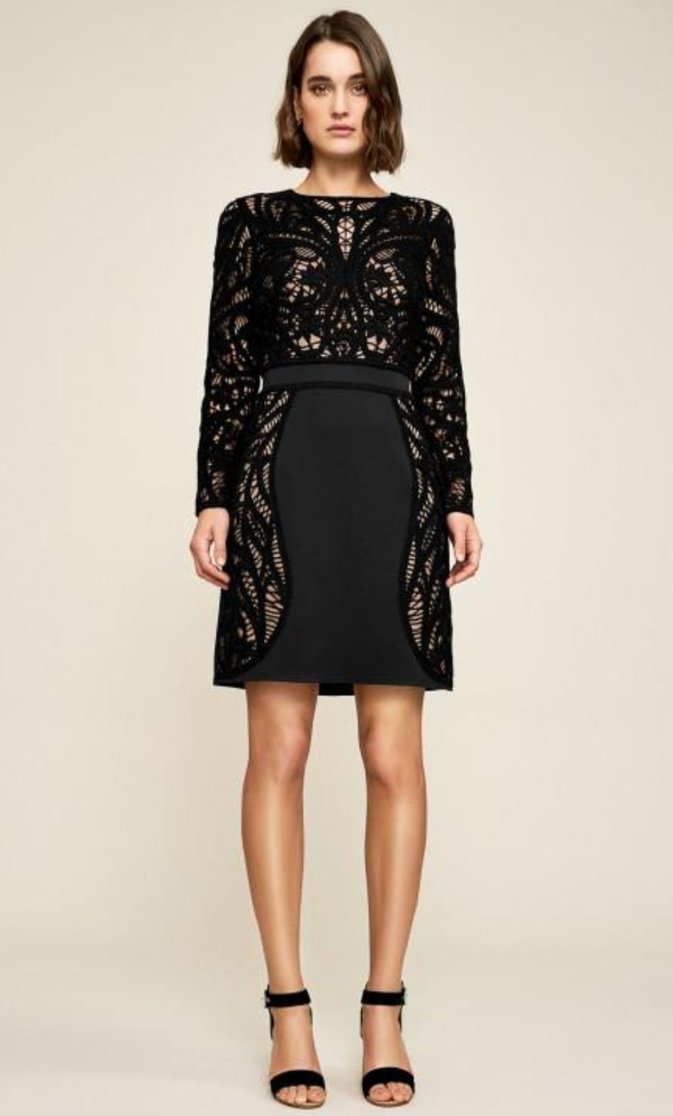 Vestido corto negro con escote barco - Laila's Dress