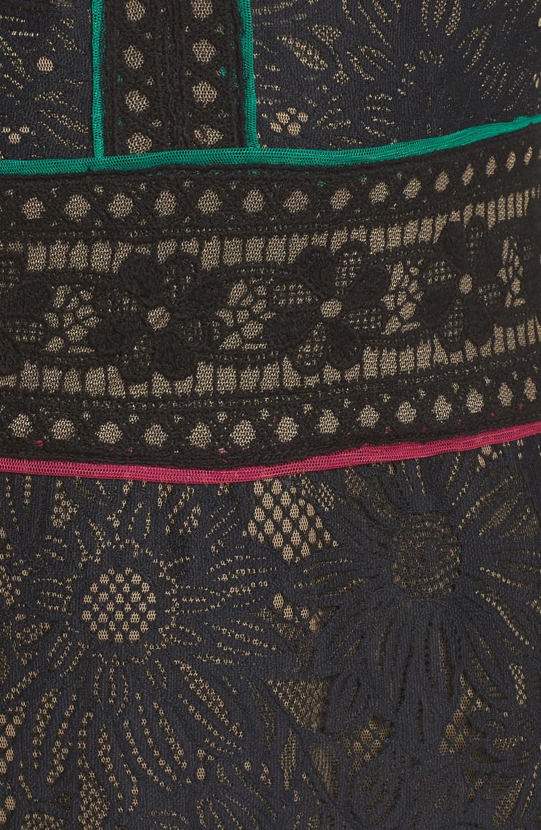 Vestido negro con bordado floral multicolor - Laila's Dress