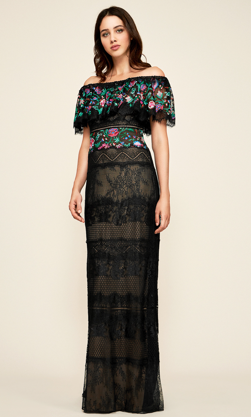 Vestido negro con manga aleteo - Laila's Dress