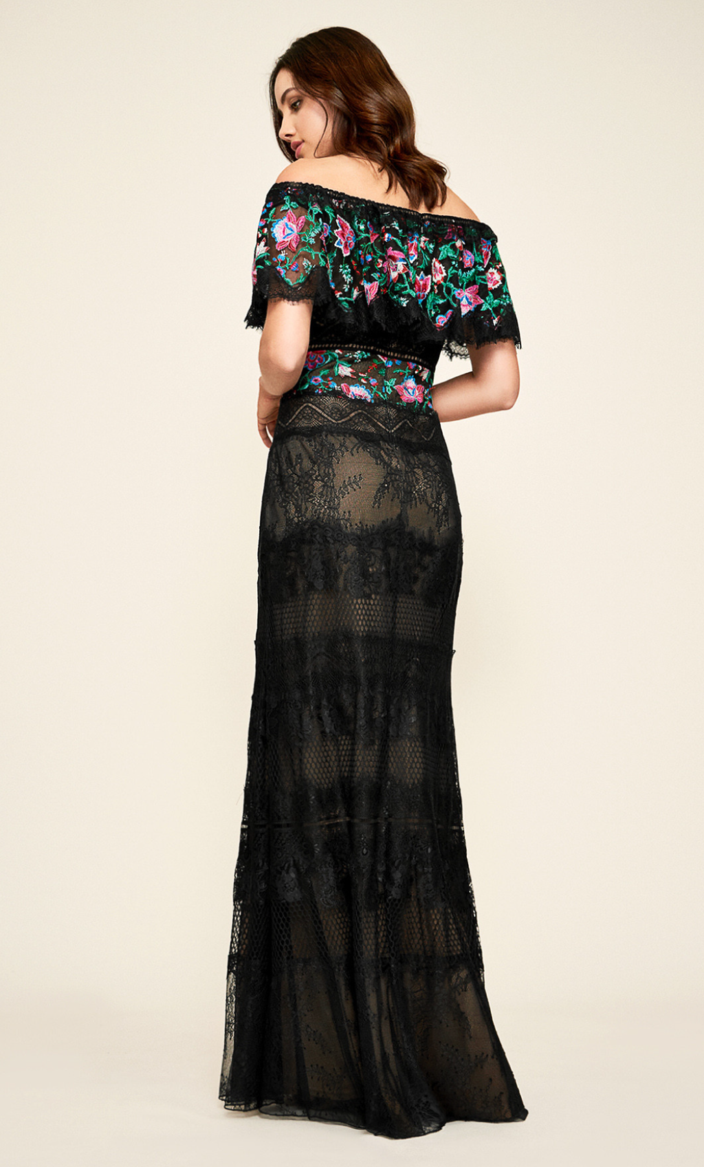 Vestido negro con manga aleteo - Laila's Dress