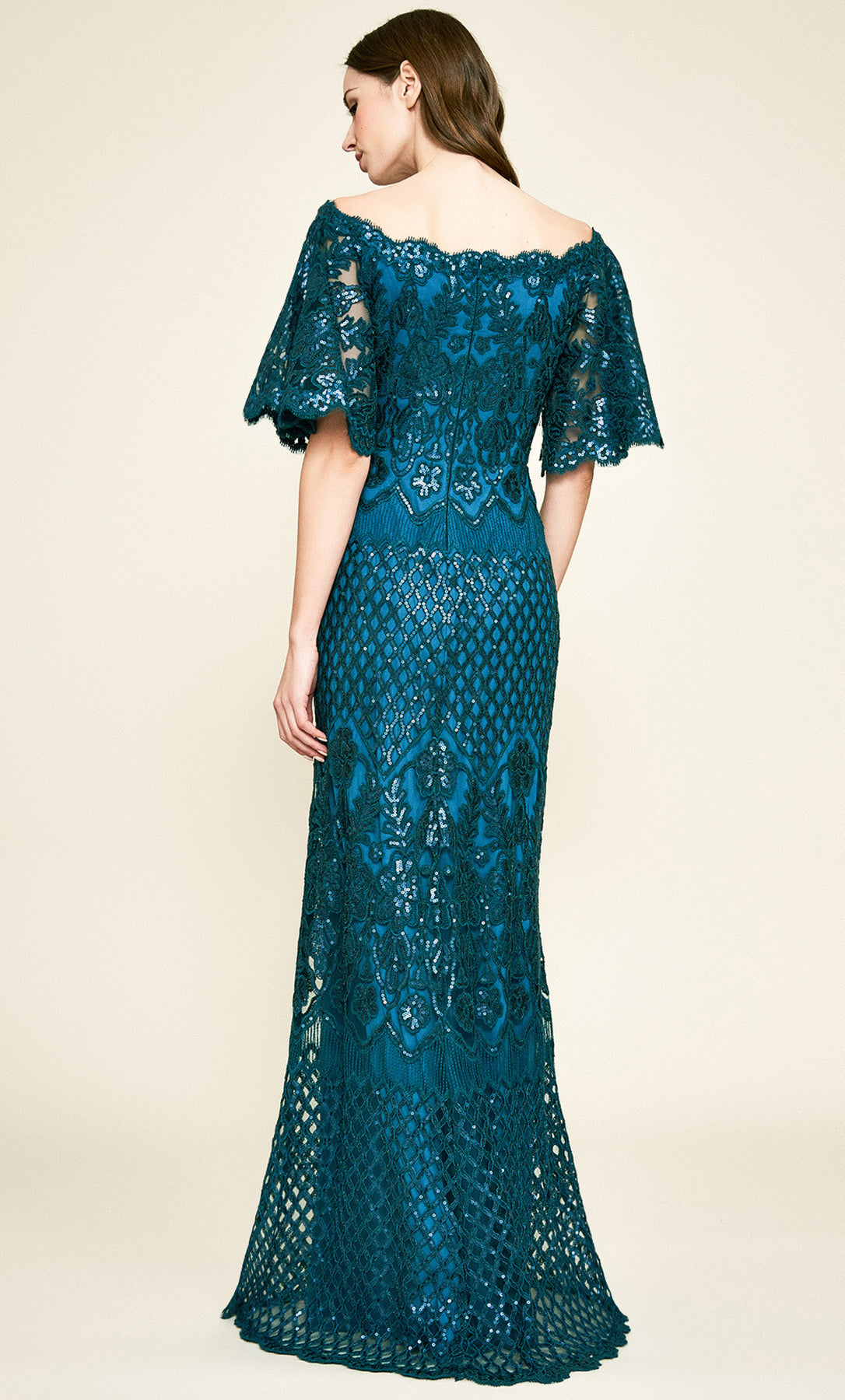 Vestido largo bordado de lentejuelas Tadashi Shoji - Laila's Dress