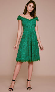 Vestido corto de encaje color verde - Laila's Dress