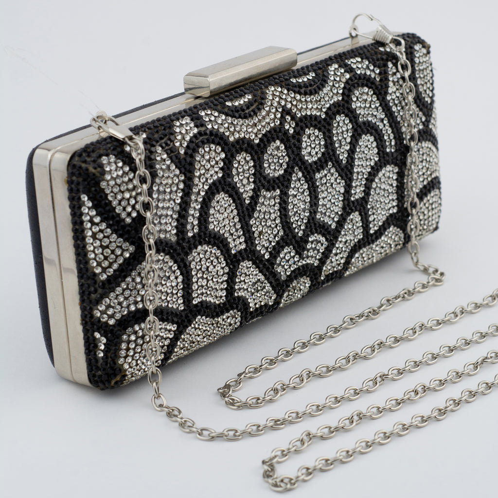 Bolsa de mano con diseño de pedrería negro y plateado - Laila's Dress