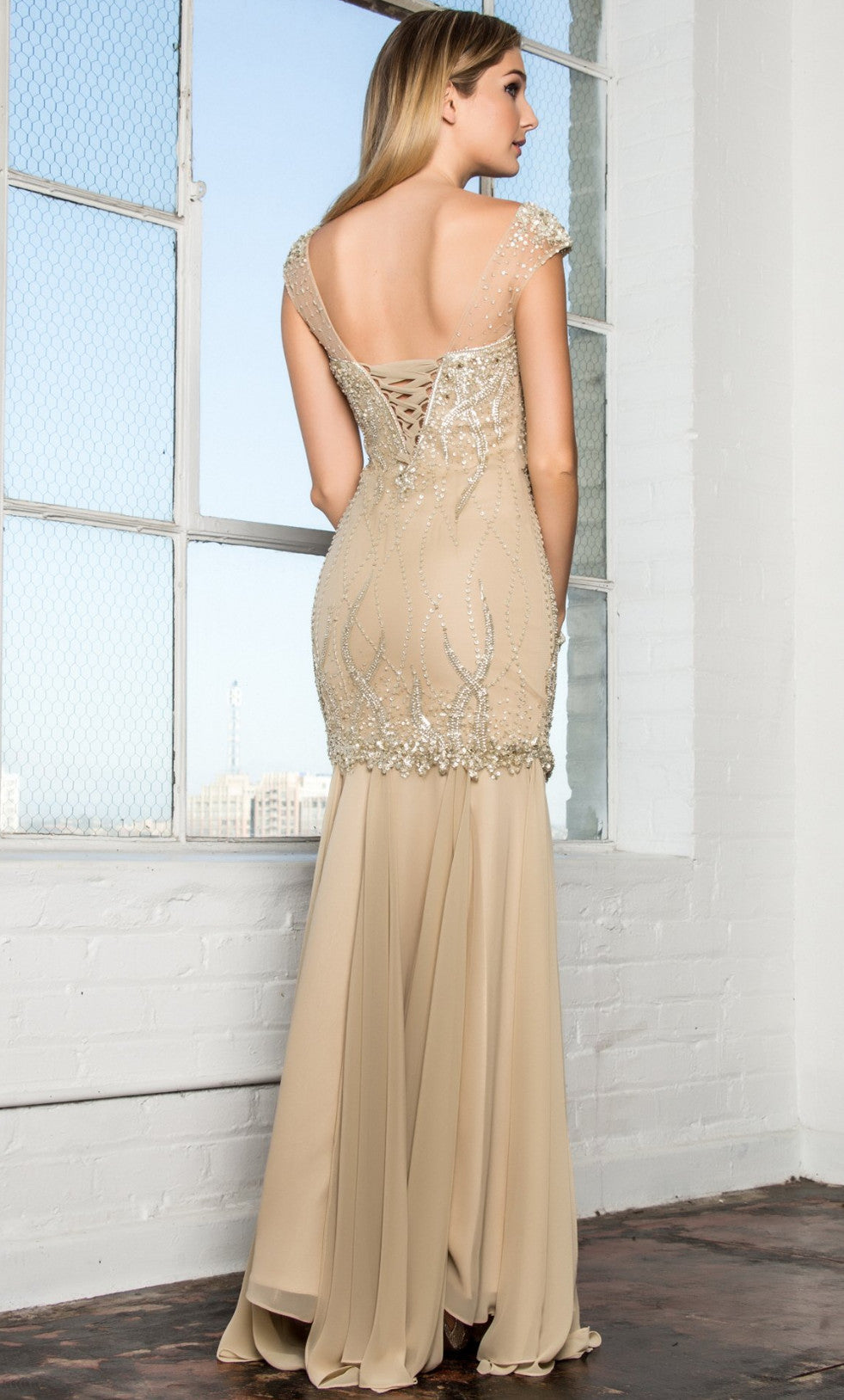 Vestido gold corte estilo sirena - Laila's Dress