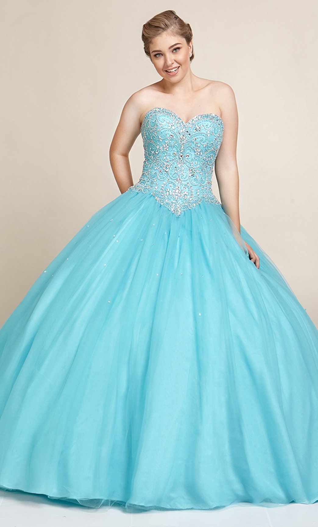 Vestido XV Años aqua escote corazón - Laila's Dress