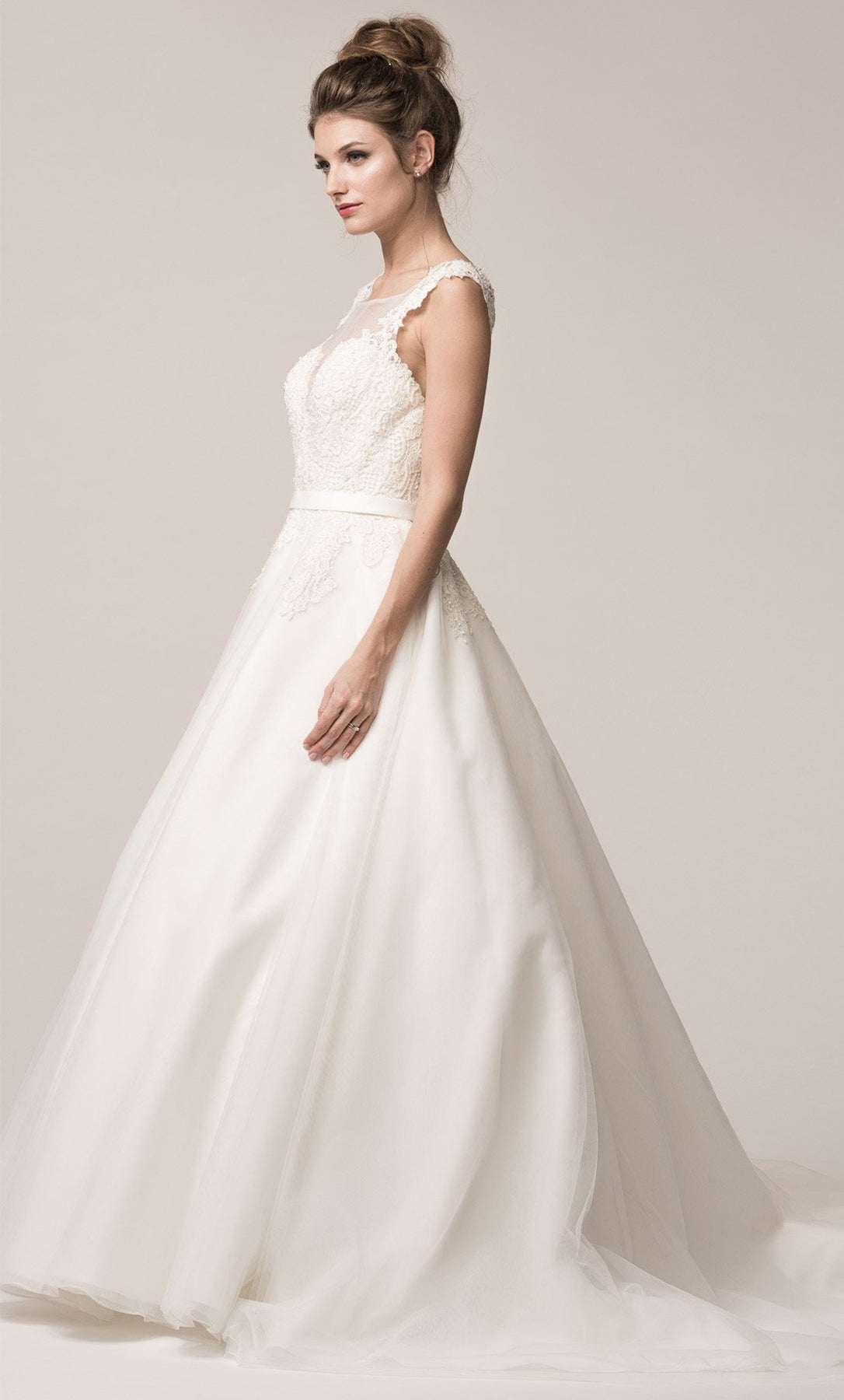Novia corte princesa con falda de tul - Laila's Dress