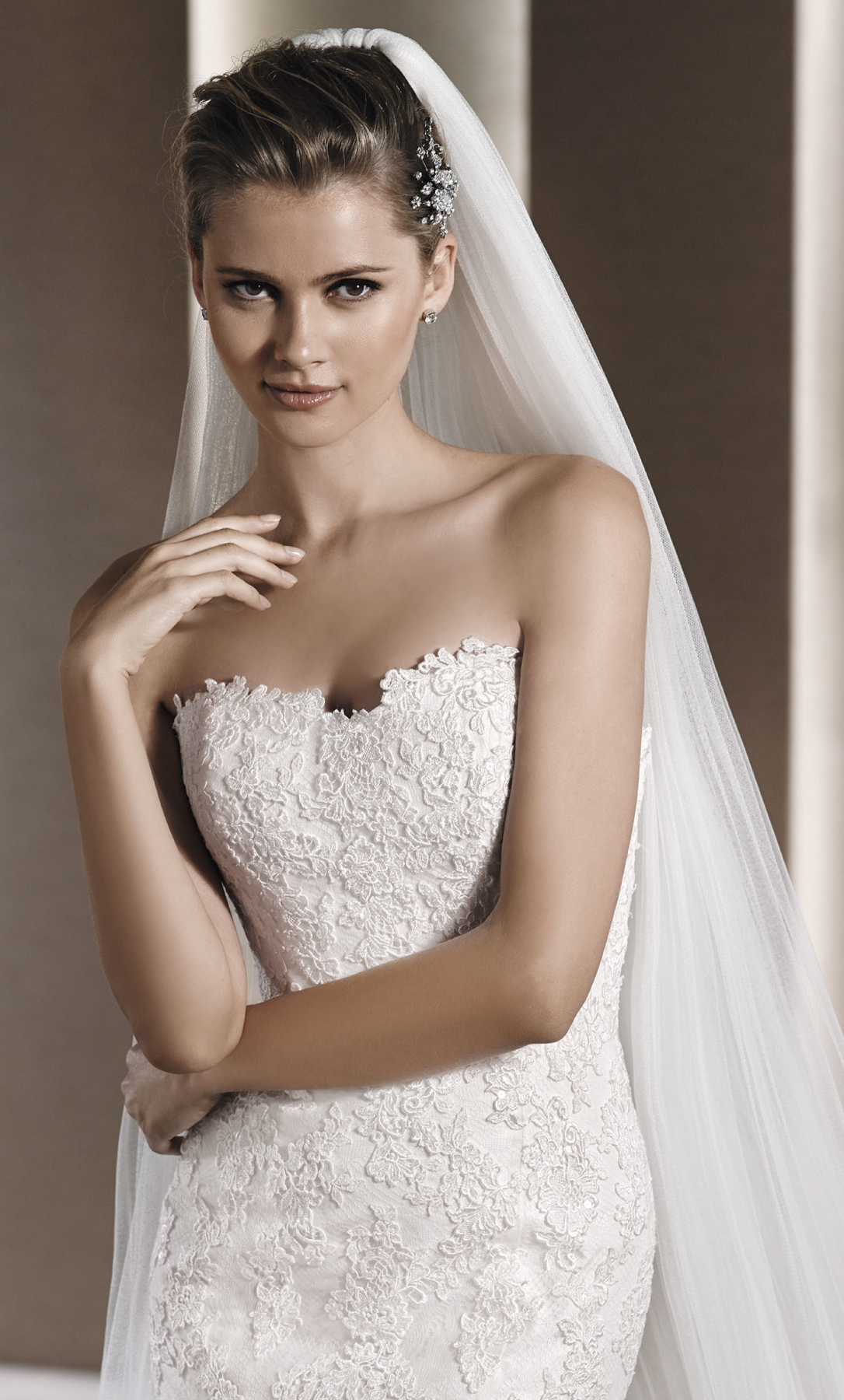 Vestido de novia detallado con encaje - Laila's Dress