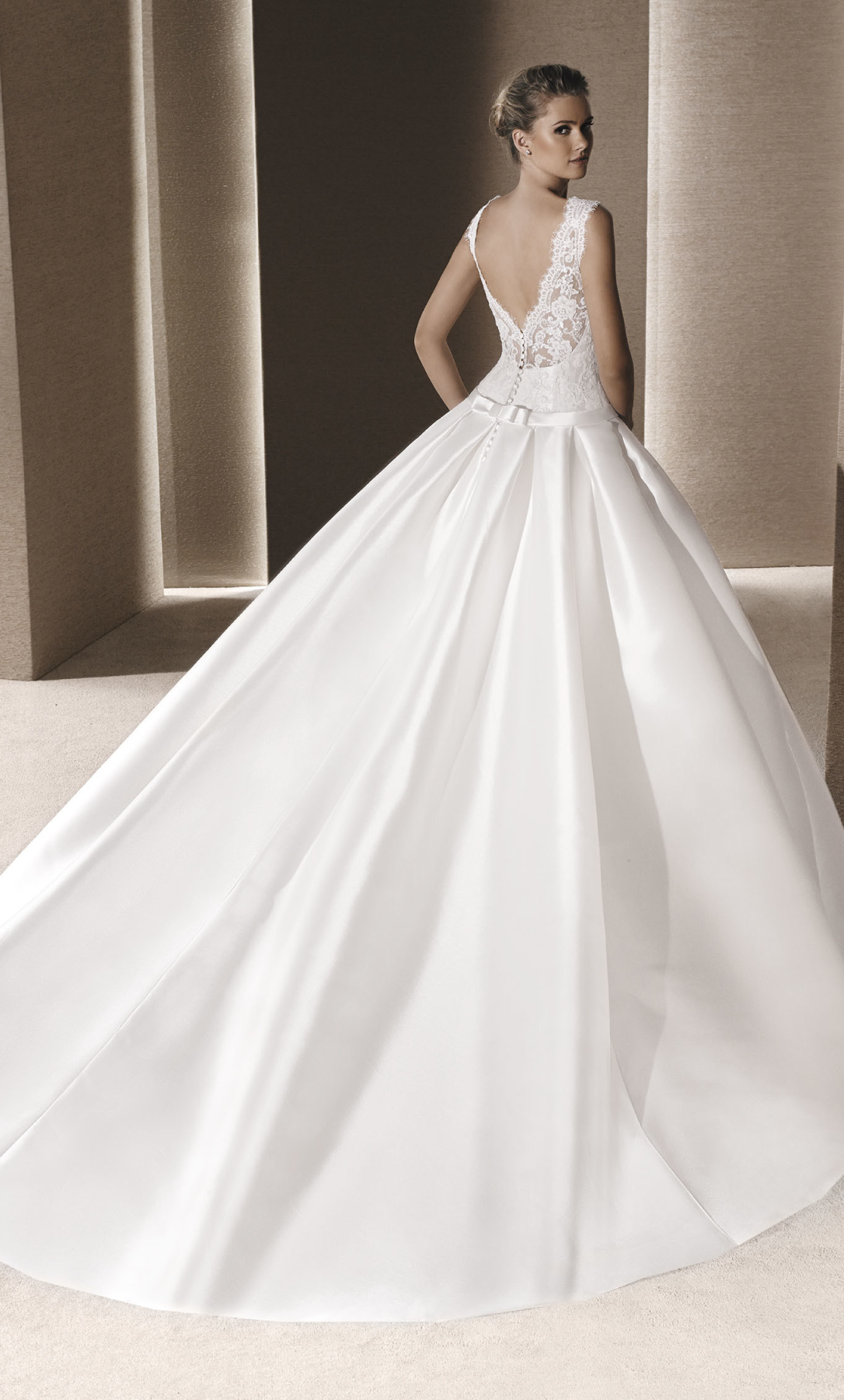 Vestido novia espalda descubierta - Laila's Dress